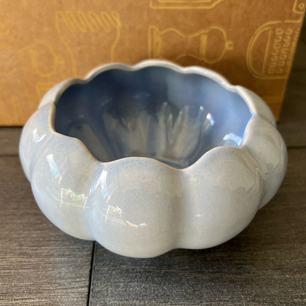 Red Wing Pottery Scalloped Bowl Planter